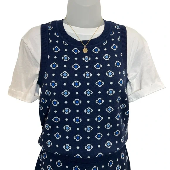 LOFT Navy and White Jacquard Floral sweater tank and mini skirt - Picture 5 of 8